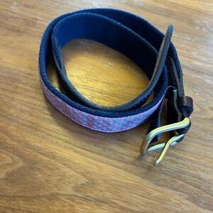 Vineyard Vines boys belt